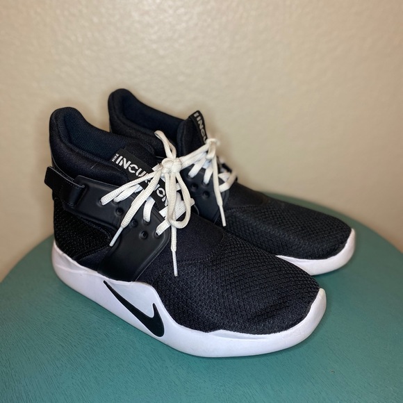 nike incursion shoes